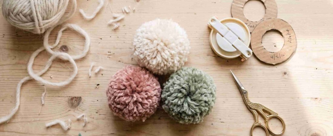 Fluffy Yarn Pom Poms: 3 Easy Methods Better Results